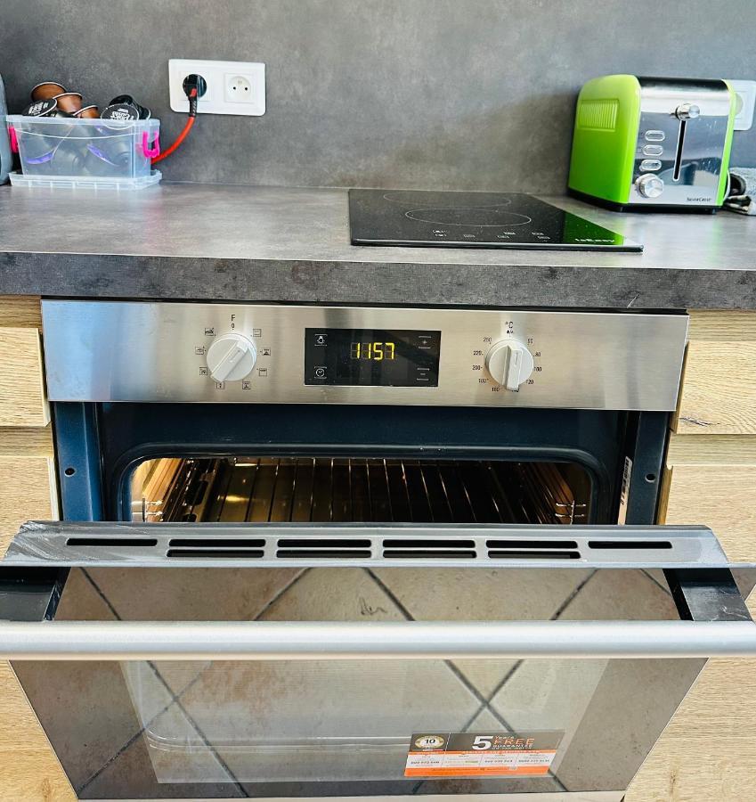 The Nice - 3 Rooms, 3Air Cond, 3Tv, 3Fans, 2 Wc, Wifi Everywhere 5Min Aeroport, Train, Beach, 1Min Tram, 15 Min Centre, Port, Parking Possible Exteriér fotografie