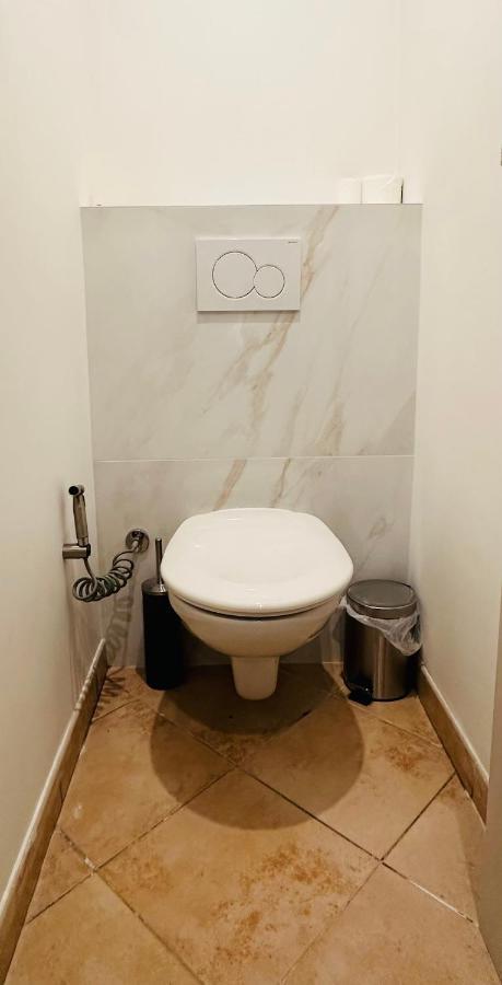 The Nice - 3 Rooms, 3Air Cond, 3Tv, 3Fans, 2 Wc, Wifi Everywhere 5Min Aeroport, Train, Beach, 1Min Tram, 15 Min Centre, Port, Parking Possible Exteriér fotografie