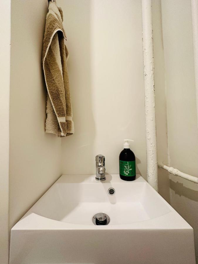 The Nice - 3 Rooms, 3Air Cond, 3Tv, 3Fans, 2 Wc, Wifi Everywhere 5Min Aeroport, Train, Beach, 1Min Tram, 15 Min Centre, Port, Parking Possible Exteriér fotografie